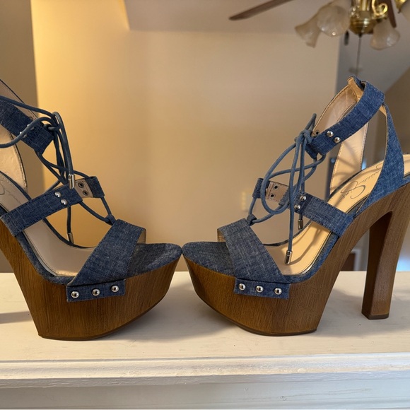 Jessica Simpson - Picture 3 of 6